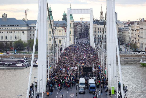 World News: Hungary plans legislation preventing blockade of bridges during protests, Orban says